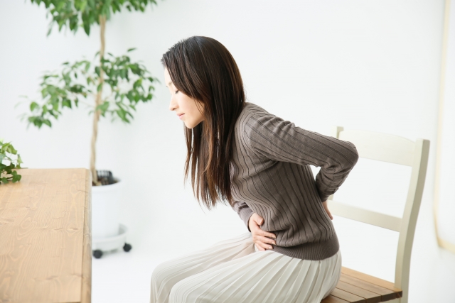 腹痛、みぞおち、背中の痛み